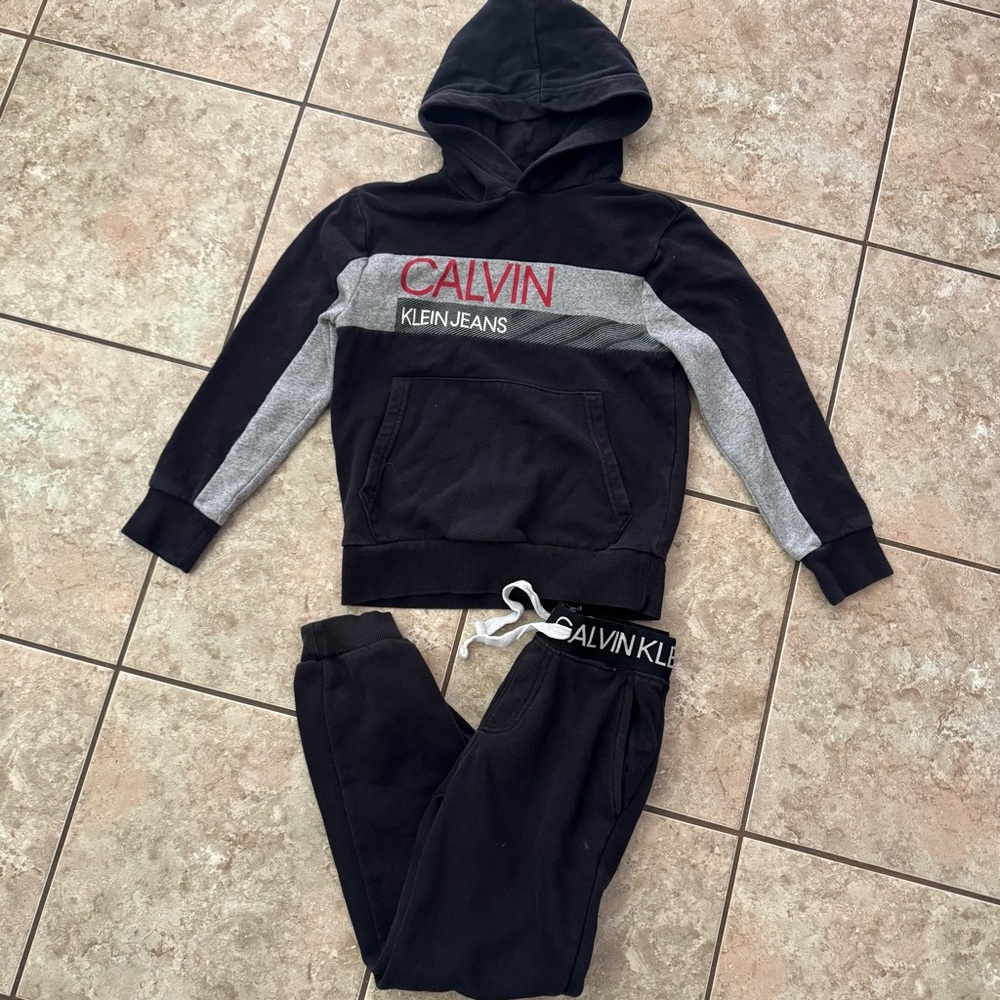 Calvin Klein Big Logo Pullover Hoodie And Joggers Set Kids 8 Black Red Gray
